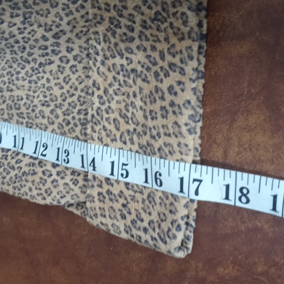 LAL live a little cheetah print 3/4 cuff sleeves 100% leather, pXL, jacket. - Picture 8 of 8